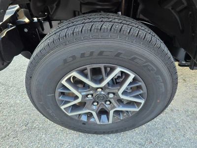 2025 Jeep Wrangler — photo 9 view