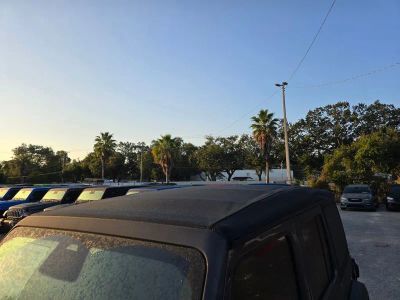 2025 Jeep Wrangler — photo 10 view