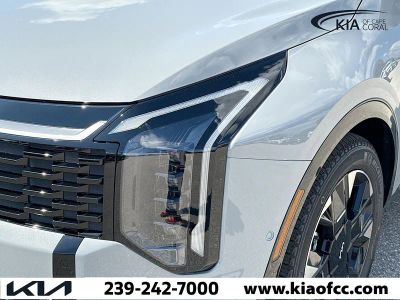 2026 Kia Sportage — photo 8 view