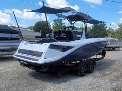 2025 Scarab 255 Open LX - Photo 3