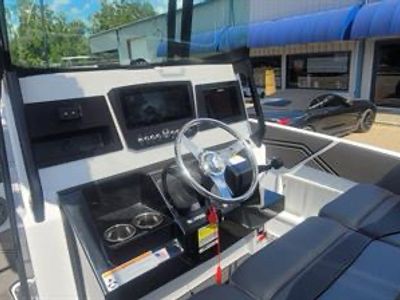 2025 Scarab 255 Open LX - Photo 10