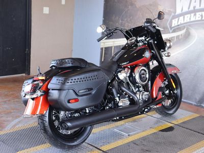 2025 Harley-Davidson FLHC - Heritage Classic - Photo 6