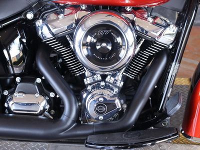 2025 Harley-Davidson FLHC - Heritage Classic - Photo 14