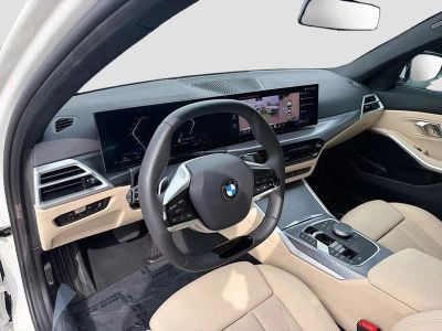 2025 BMW 3 Series — photo 26 view