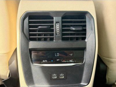 2025 BMW 3 Series — photo 20 view