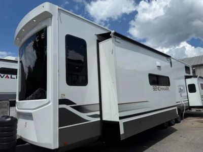 2026 Alliance RV Benchmark - Photo 3