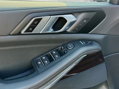 2026 BMW X5 — photo 23 view