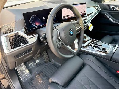 2026 BMW X5 — photo 26 view