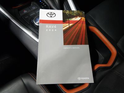 2024 Toyota RAV4 - Photo 21