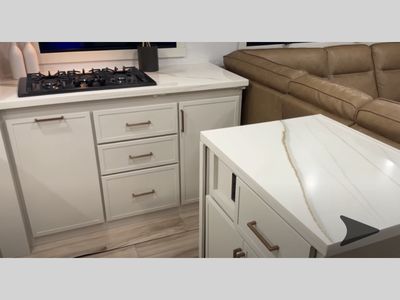 2026 Brinkley Model I - Photo 15