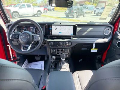 2026 Jeep Wrangler — photo 26 view