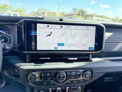 2026 Jeep Wrangler — photo 21 view