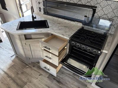 2023 Dutchmen RV Coleman Lantern LT Series - Photo 9