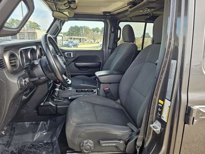 2020 Jeep Wrangler - Photo 12