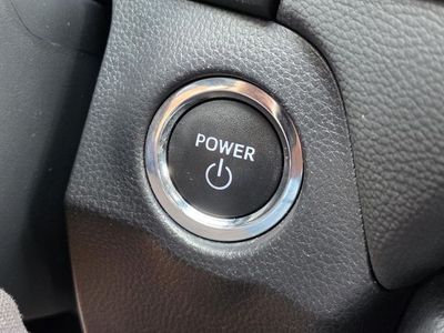 2023 Toyota RAV4 Hybrid - Photo 18