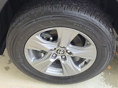2023 Toyota RAV4 Hybrid - Photo 32