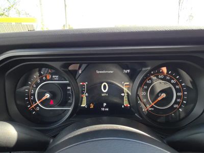 2026 Jeep Gladiator — photo 19 view