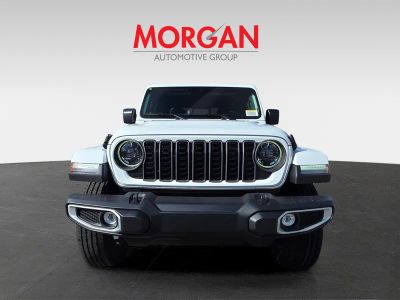 2026 Jeep Gladiator — side profile view