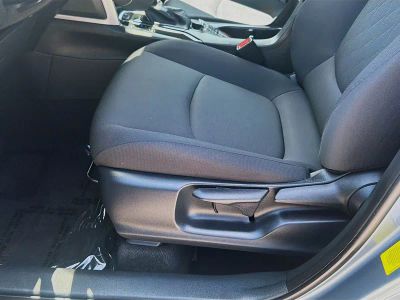 2024 Toyota Corolla Cross — photo 16 view