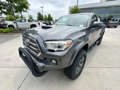 2017 Toyota Tacoma - Photo 5