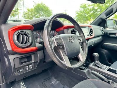2017 Toyota Tacoma - Photo 20