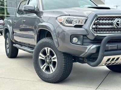 2017 Toyota Tacoma - Photo 9