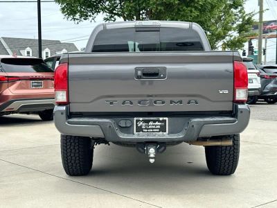 2017 Toyota Tacoma - Photo 7