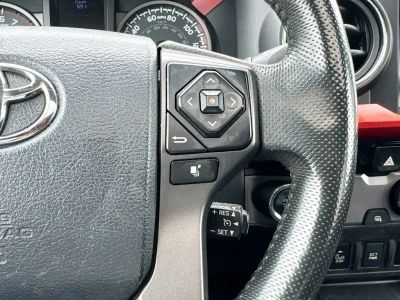 2017 Toyota Tacoma - Photo 22