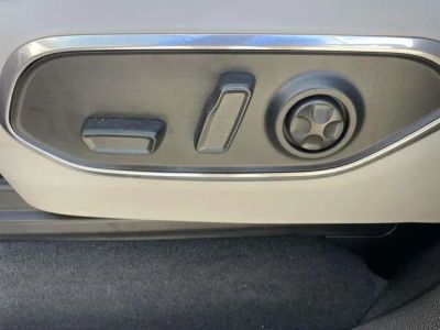 2022 Jeep Wagoneer - Photo 19