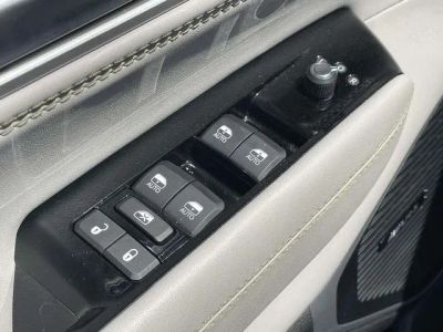 2022 Jeep Wagoneer - Photo 13