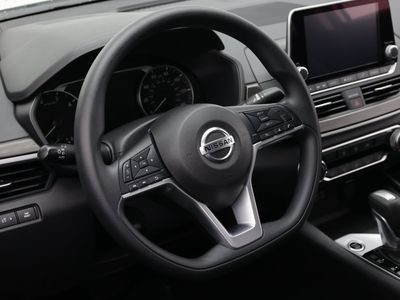 2025 Nissan Altima - Photo 11