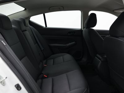 2025 Nissan Altima - Photo 35