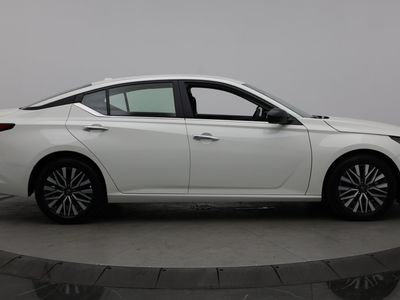 2025 Nissan Altima - Photo 7