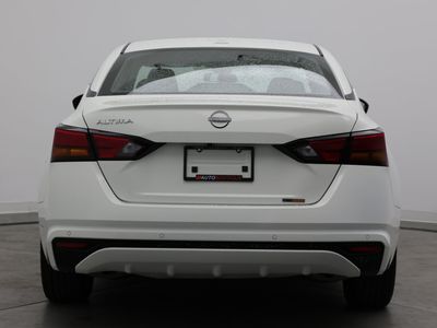 2025 Nissan Altima - Photo 5