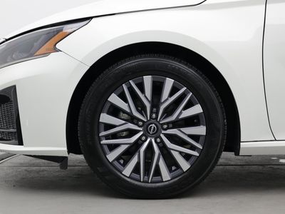 2025 Nissan Altima - Photo 9