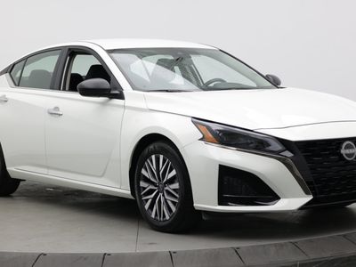 2025 Nissan Altima - Photo 3