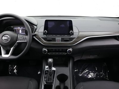 2025 Nissan Altima - Photo 31