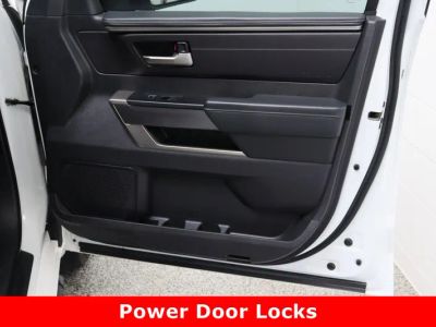 2024 Toyota Tundra 4WD - Photo 36