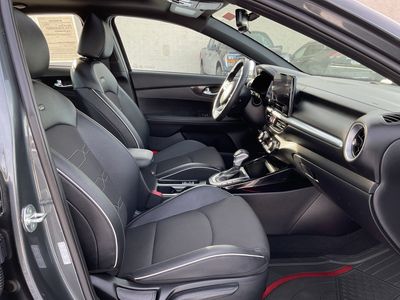 2024 Kia Forte — photo 15 view