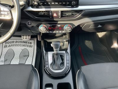 2024 Kia Forte — photo 13 view