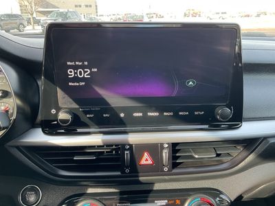 2024 Kia Forte — photo 11 view