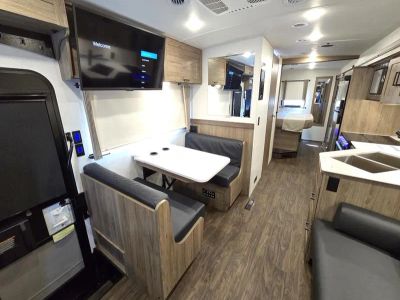 2026 Winnebago VISTA - Photo 12