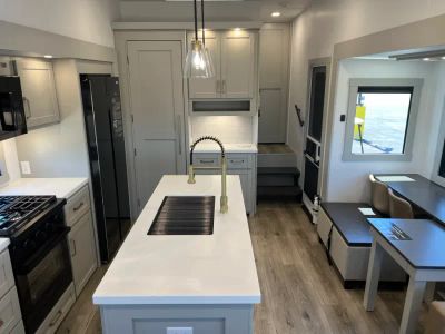 2027 Brinkley RV MODEL Z — detail view