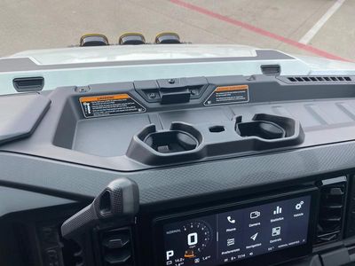 2026 Can-Am DEFENDER MAX LIMITED CAB HD11 - Photo 40