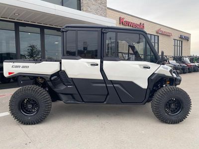 2026 Can-Am DEFENDER MAX LIMITED CAB HD11 - Photo 8