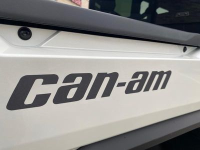 2026 Can-Am DEFENDER MAX LIMITED CAB HD11 - Photo 14