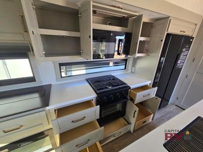2026 Brinkley Model Z - Photo 23