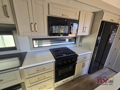 2026 Brinkley Model Z - Photo 22