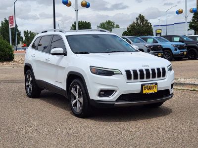 2020 Jeep Cherokee — interior view