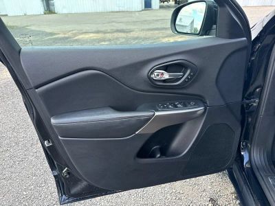 2019 Jeep Cherokee — detail view